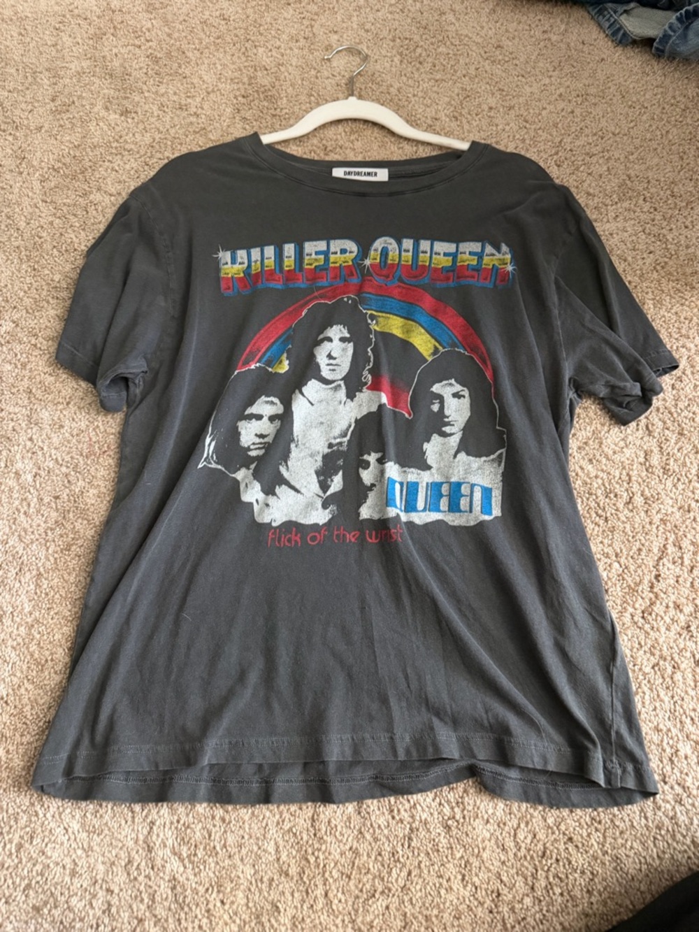 Daydreamer 'Killer Queen' Graphic Tee